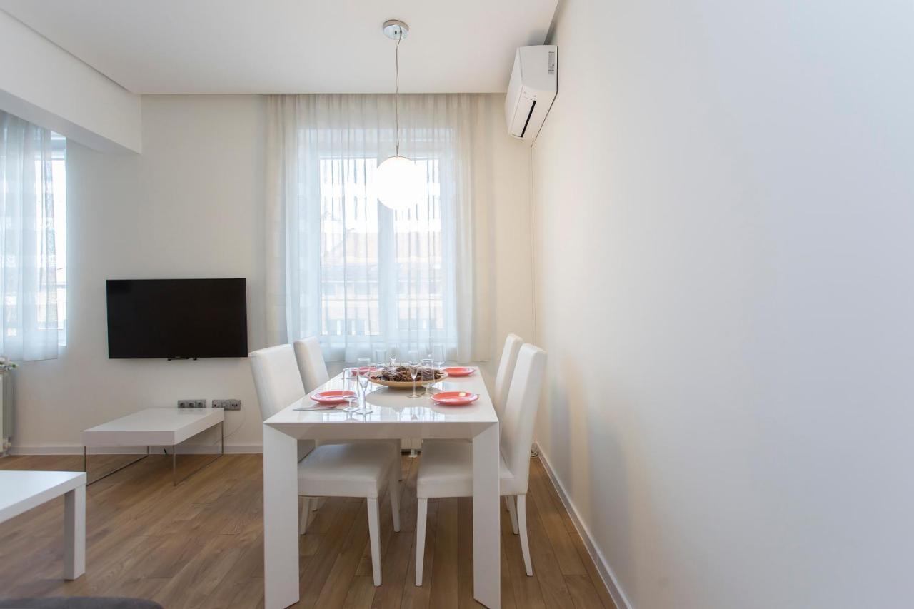 Modern Apartment In The City Center Sofie Exteriér fotografie
